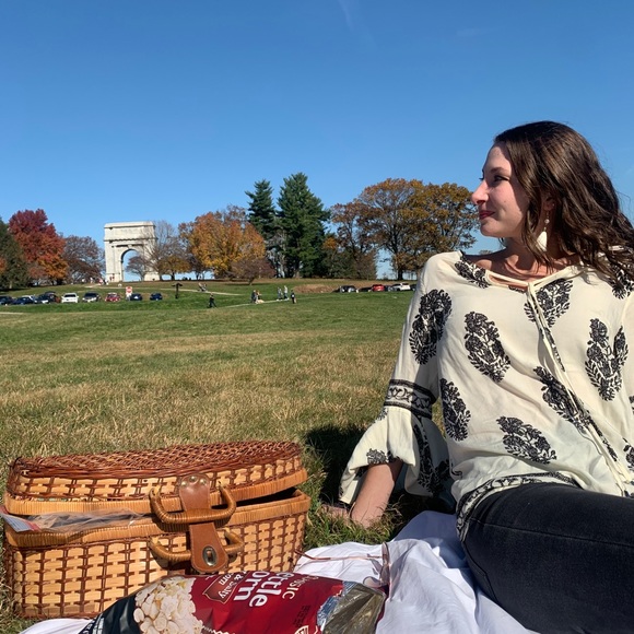 Meet your Posher, Kristin - Picture 5 of 5